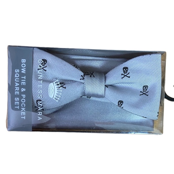 Other - ⭐️$5 SALE⭐️must be bundled 
NWT Skull & Crossbones Bow Tie & Pocket Square